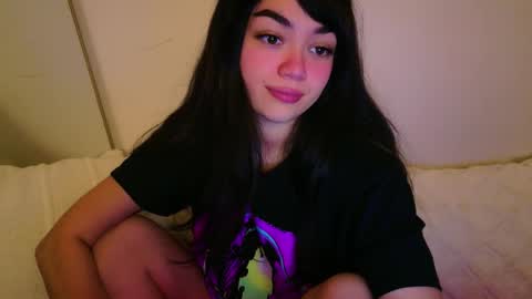 Snapshot of annatigarr chatting on October 26, 2025, 3:23 am meow online show from October 26, 2025, 3:23 am