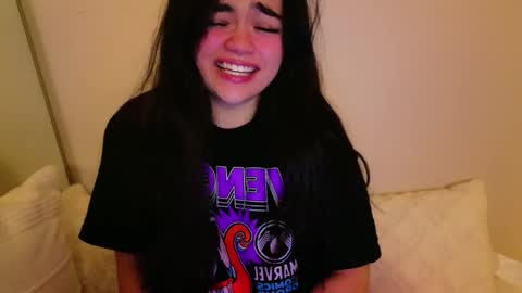 Snapshot of annatigarr chatting on October 28, 2025, 2:48 am meow online show from October 28, 2025, 2:48 am