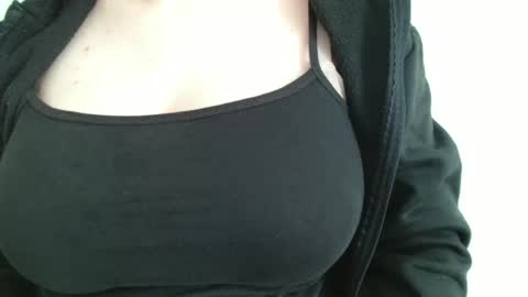 Bella online show from March 20, 2026, 6:40 am