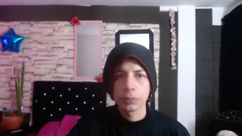 Anne online show from October 14, 2025, 4:02 am