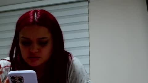 Snapshot of anne_julienne chatting on February 21, 2026, 2:12 am online show from February 21, 2026, 2:12 am