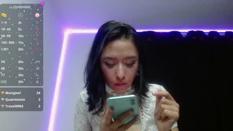 Snapshot of anne_nicholson chatting on December 27, 2024, 6:46 am Anne  online show from December 27, 2024, 6:46 am