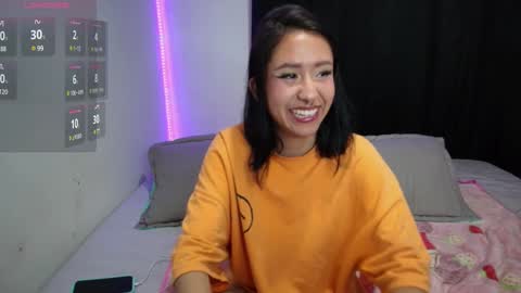 Snapshot of anne_nicholson chatting on January 29, 2025, 1:27 am Anne  online show from January 29, 2025, 1:27 am