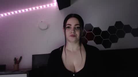 Snapshot of annebellee69 chatting on February 16, 2025, 5:26 am annebellee69 online show from February 16, 2025, 5:26 am
