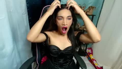 annebisyosa_angela online show from February 5, 2026, 3:27 pm
