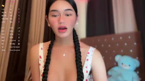 Snapshot of annedee_ chatting on February 19, 2025, 11:06 am Kim online show from February 19, 2025, 11:06 am