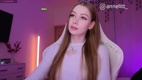 Snapshot of annelitt chatting on December 22, 2025, 8:28 pm annelitt online show from December 22, 2025, 8:28 pm