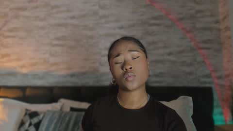 Anneth online show from November 18, 2025, 8:46 pm