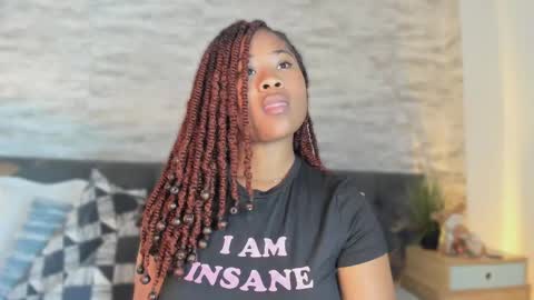 Snapshot of anneth__m chatting on May 4, 2026, 7:32 pm Anneth online show from May 4, 2026, 7:32 pm