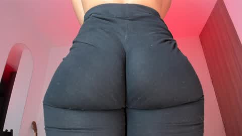 Creamy online show from May 27, 2026, 12:51 am