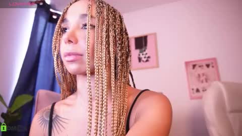 Annie online show from October 31, 2025, 2:51 pm