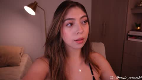 Annie Evans online show from February 9, 2026, 1:20 am