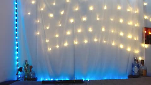 Annie and Jacke online show from January 17, 2026, 4:43 pm