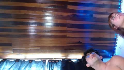 Annie and Jacke online show from April 18, 2026, 7:58 pm