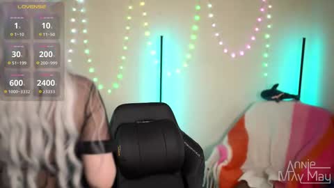 Annie May   online show from April 6, 2026, 1:12 pm