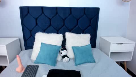 Annie online show from February 16, 2026, 11:45 pm