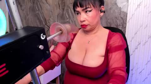 annie_wigg_ online show from February 16, 2026, 2:29 am