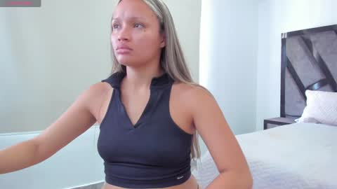 Annie and Stefan online show from January 13, 2025, 2:53 pm