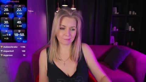 Annie online show from December 6, 2024, 11:54 am