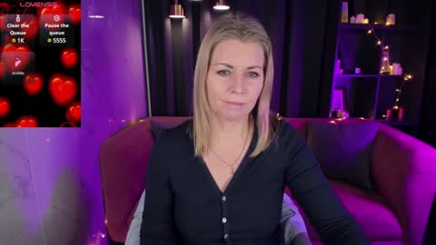 Annie online show from January 12, 2025, 5:45 am