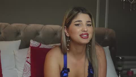 AnnieStyles online show from March 3, 2025, 10:06 am