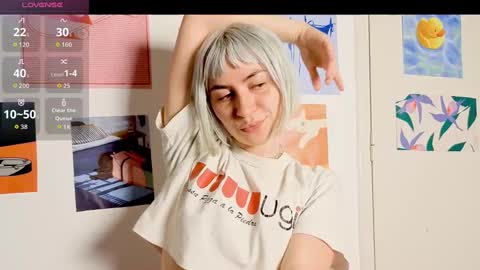 annietinky online show from October 22, 2025, 11:04 pm