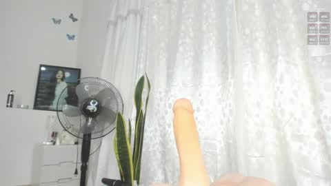 Snapshot of annigv chatting on February 26, 2025, 11:20 am Angels Melody online show from February 26, 2025, 11:20 am