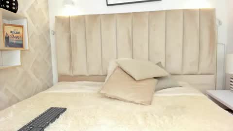 Annie Queen online show from January 17, 2026, 3:11 am