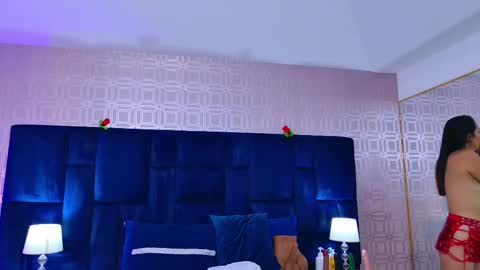 Anniieleonhart online show from October 15, 2025, 8:20 pm