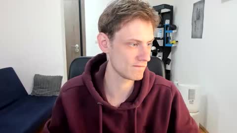    online show from October 2, 2025, 1:18 pm