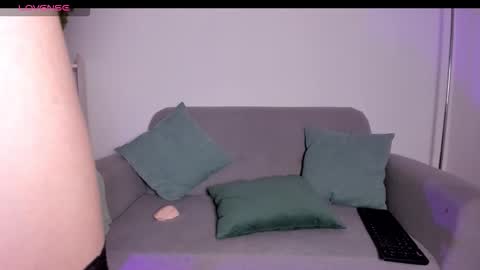 Anntonia Woods  online show from March 17, 2026, 5:16 pm