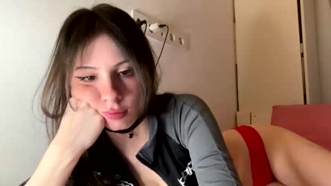 Snapshot of anny_leinhart chatting on October 21, 2025, 1:23 pm Ana online show from October 21, 2025, 1:23 pm