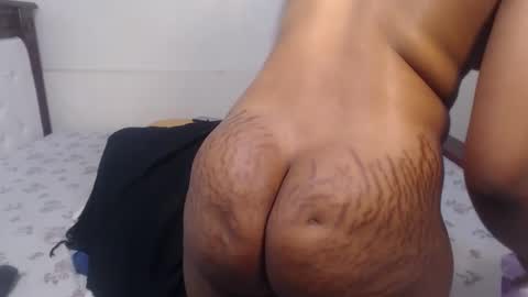 Snapshot of annybecca chatting on January 26, 2025, 5:55 pm Anny online show from January 26, 2025, 5:55 pm