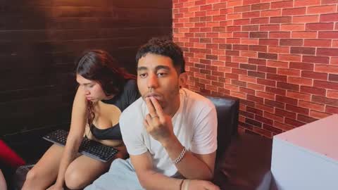 annyeli_bigtits online show from December 2, 2025, 4:02 pm