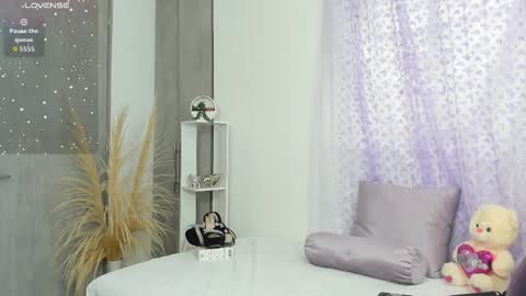 Snapshot of annyeliz chatting on January 13, 2026, 6:13 pm Anny online show from January 13, 2026, 6:13 pm