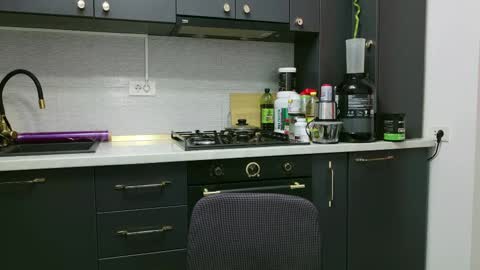 Annyfit4you online show from March 4, 2025, 12:07 am