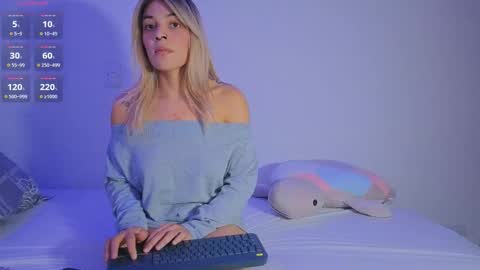 Anny online show from October 21, 2025, 9:48 pm