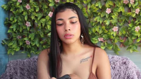 anny online show from November 11, 2025, 5:24 pm