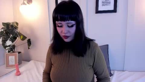 Snapshot of annyy_catt chatting on June 25, 2026, 5:12 am anny online show from June 25, 2026, 5:12 am