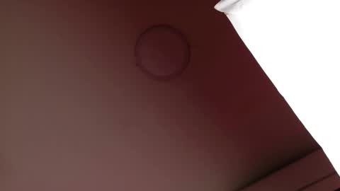 Snapshot of annyy_johnson chatting on February 7, 2026, 10:02 pm Anny online show from February 7, 2026, 10:02 pm