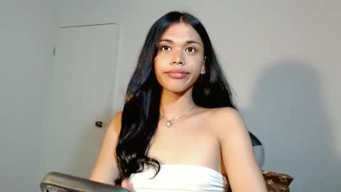 anok_yaii online show from October 28, 2025, 1:58 pm
