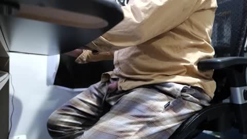 D online show from February 3, 2025, 4:31 pm