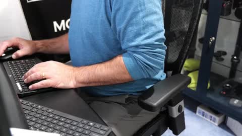 D online show from October 10, 2025, 3:11 pm