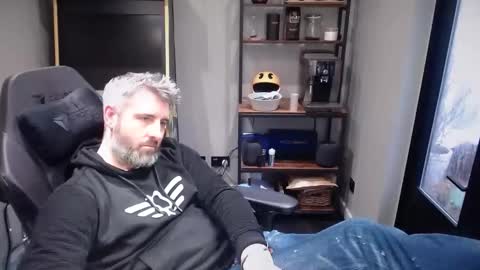 anonymousblokeuk online show from December 17, 2024, 2:55 pm