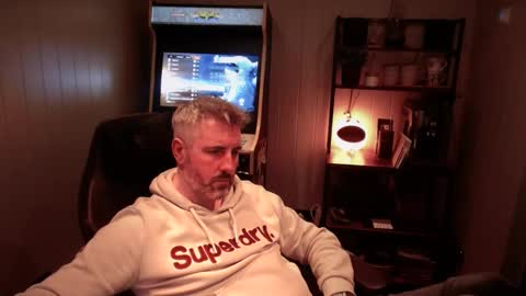 anonymousblokeuk online show from March 4, 2025, 8:49 pm