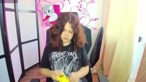 Snapshot of anora_millerr chatting on November 16, 2025, 8:31 am Anora online show from November 16, 2025, 8:31 am