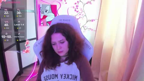 Snapshot of anora_millerr chatting on November 21, 2025, 8:35 am Anora online show from November 21, 2025, 8:35 am