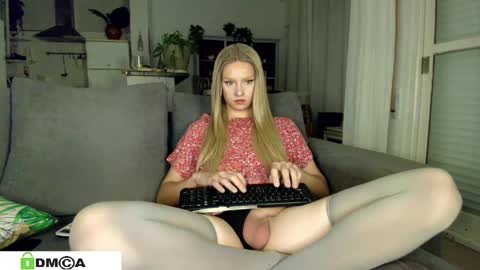 Sexy Ladybug online show from February 23, 2025, 11:00 am