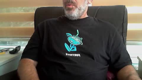 Snapshot of antheris chatting on September 15, 2025, 11:10 am antheris online show from September 15, 2025, 11:10 am