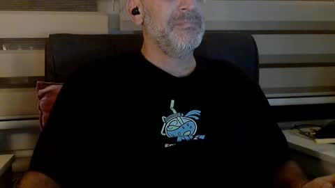 Snapshot of antheris chatting on October 4, 2025, 5:33 pm antheris online show from October 4, 2025, 5:33 pm